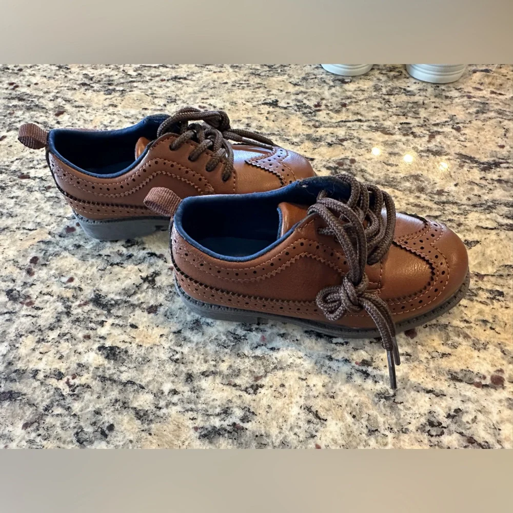 NWOT Toddler Size 7 Shoes Carter's Brown Toddler Dress Oxford Shoes Size 7